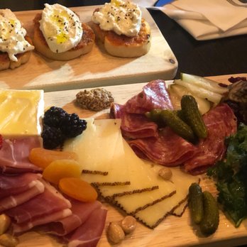knifebird - Meat & cheese board & yummy toasts - Wine Bars Near Me - Memphis, Tennessee