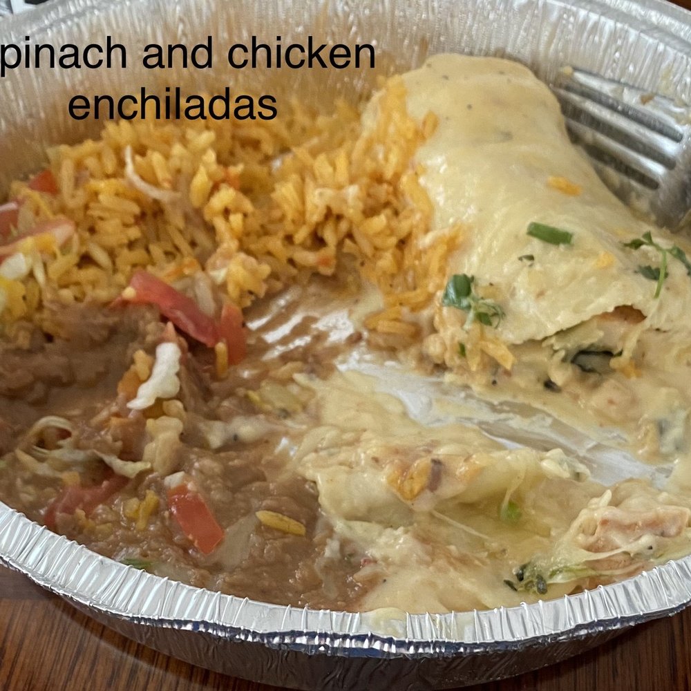 El Potro - Spinach and chicken enchilada lunch special. - Mexican Near Me - Lee's Summit, Missouri El Potro - Spinach and chicken enchilada lunch special. - Mexican Near Me - Lee's Summit, Missouri