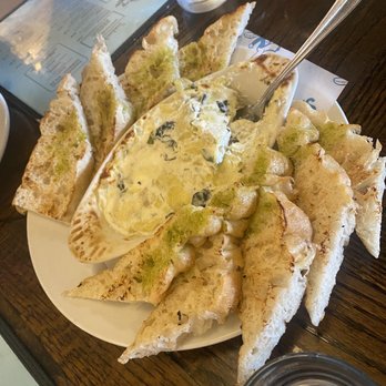 Berkeley’s - Artichoke dip - Bars Near Me - Charleston, South Carolina