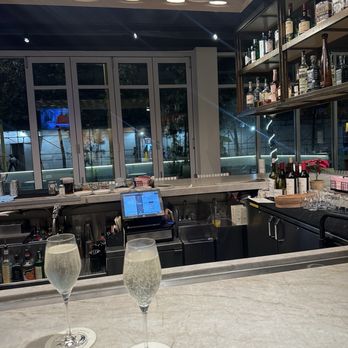 The Surfing Fox - Champagne / Gambino Cuvee - New American Near Me - Santa Monica, California