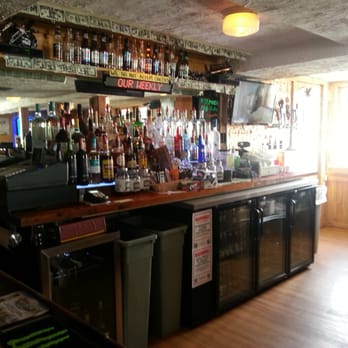 The Lucky 13 Saloon - The bar, nice selection of tap and bottle beer - Dive Bars Near Me - Wisconsin Dells, Wisconsin
