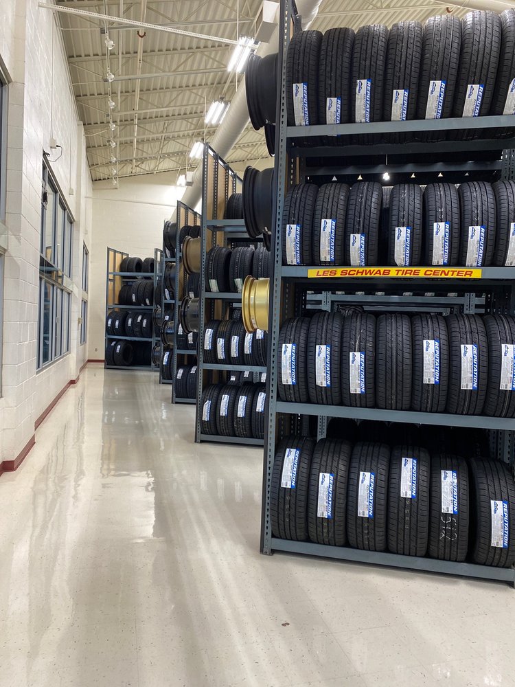 LES SCHWAB TIRE CENTER Updated August 2024 12 Photos & 117 Reviews 6700 Hembree Ln