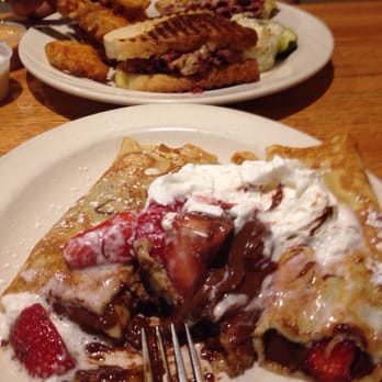 Crispy Waffle - Breakfast & Brunch Near Me - Shorewood, Illinois