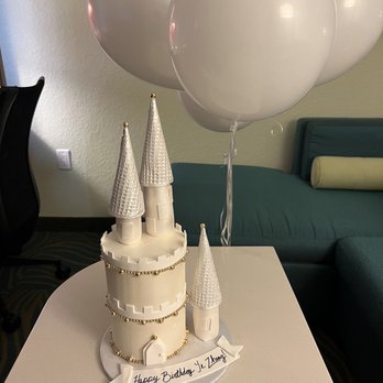 Ray Cakes - Rays custom cake - Custom Cakes Near Me Ray Cakes - Rays custom cake - Custom Cakes Near Me