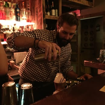 Parla - Bee-sting shot number 2 - Italian Near Me - Boston, Massachusetts