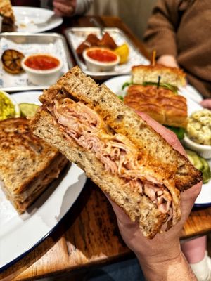 Leven Supply by null