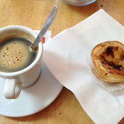 Madeirinhas - Pastels de Nata and coffee americano