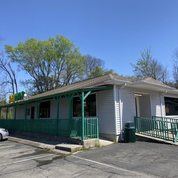 Subway - Subway in Decatur, TN. April, 2025. - Fast Food Near Me - Decatur, Tennessee