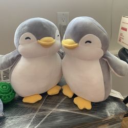 Miniso - 2 penguin plushies