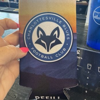 The Fox Den - Burgers Near Me - Charlottesville, Virginia