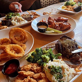 Applebee's Grill + Bar - 3 holiday specials + wings +  Side Crunchy Onion Rings - American Near Me - Scranton, Pennsylvania