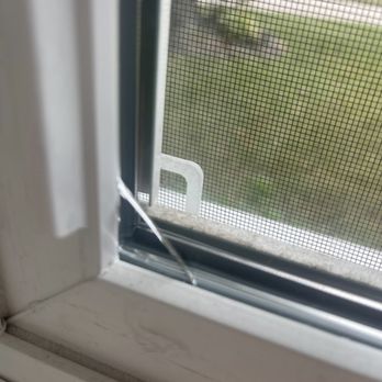 Power Home Remodeling - Cracked window - Windows Installation Near Me - Edison, New Jersey Power Home Remodeling - Cracked window - Windows Installation Near Me - Edison, New Jersey