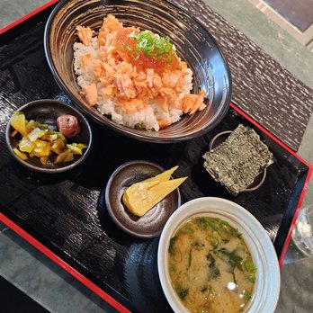 Nori Bar - Waikiki - Salmon ikura bowl for breakfast comes with miso soup, tamago, nori, and tsukemono! - Sushi Bars Near Me - Honolulu, Hawaii Nori Bar - Waikiki - Salmon ikura bowl for breakfast comes with miso soup, tamago, nori, and tsukemono! - Sushi Bars Near Me - Honolulu, Hawaii