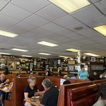 Kountry Style Kitchen Restaurant - Dining room - Breakfast & Brunch Near Me - Ewa Beach, Hawaii Kountry Style Kitchen Restaurant - Dining room - Breakfast & Brunch Near Me - Ewa Beach, Hawaii
