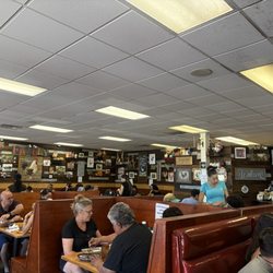 Kountry Style Kitchen Restaurant - Dining room