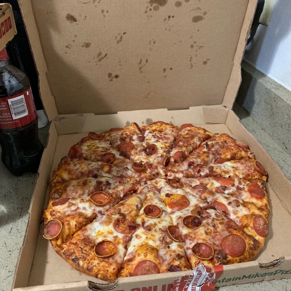 Large Pepperoni pizza with bacon