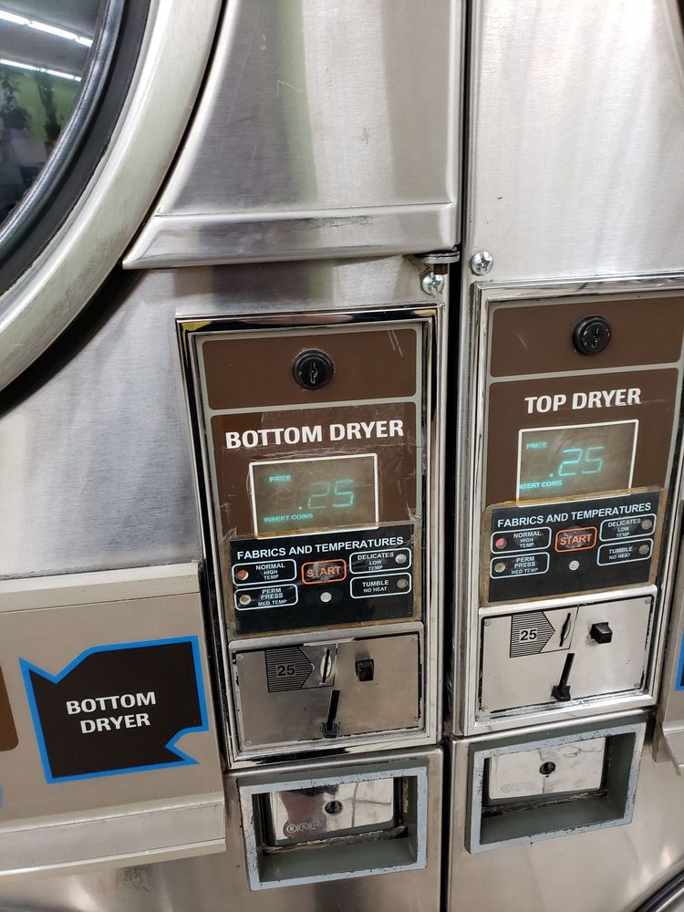 ECONO COIN LAUNDROMAT Updated October 2024 6541 N Clark St, Chicago, Illinois Laundromat