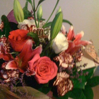 Bloomers Flowers - Mom's birthday bouqet - Florists Near Me - Hayward, California