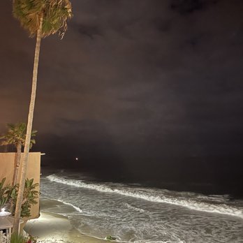 Capri Laguna - Night time view - Hotels Near Me - Laguna Beach, California Capri Laguna - Night time view - Hotels Near Me - Laguna Beach, California