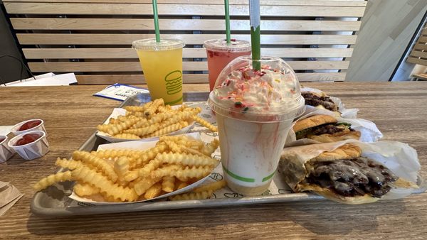Shake Shack Westfield UTC by null