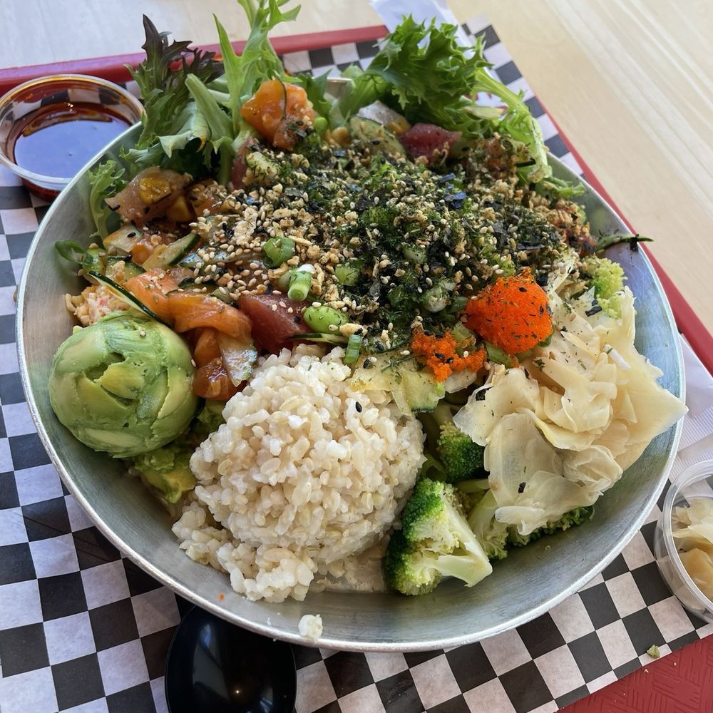 Uroko Poke - 5 Scoop Bowl - Japanese Near Me - Costa Mesa, California