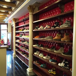 Sneaker Junkies