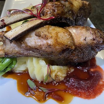 Preston's - Lamb - Cocktail Bars Near Me - Killington, Vermont