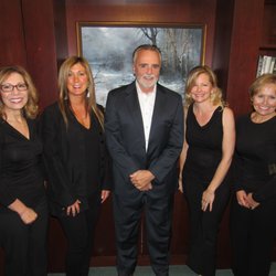 Integrated Dental Aesthetics - Dr Robert Logan's Team