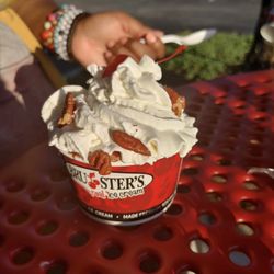 Bruster's Real Ice Cream