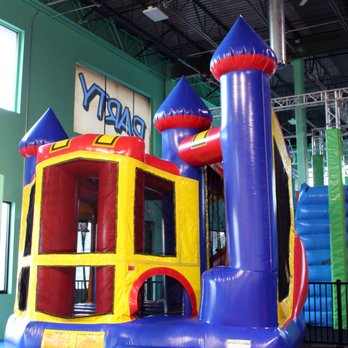 Castaway Play Cafe - Arcades Near Me - Howell, Michigan Castaway Play Cafe - Arcades Near Me - Howell, Michigan
