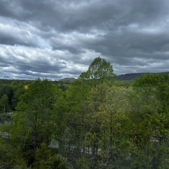 Virginia Scenic Railway - Beautiful view from train - Trains Near Me - Staunton, Virginia Virginia Scenic Railway - Beautiful view from train - Trains Near Me - Staunton, Virginia