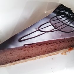 Biokonditorei Eichel - Rum chocolate pie to die for! (Rum-Geschmack sehr subtil, wie ich es mag)