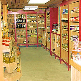 Halte Jardinière - the inside of a store - Grocery Near Me - Saint-Esprit, Quebec Halte Jardinière - the inside of a store - Grocery Near Me - Saint-Esprit, Quebec