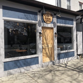 Pizza Den - Outside - Pizza Near Me - Princeton, New Jersey