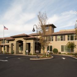 Oakmont of Concord - Community front entrance