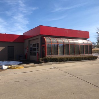 Phillips 66 - Closed car wash. Not getting you car cleaned here. - Gas Stations Near Me - Lenexa, Kansas