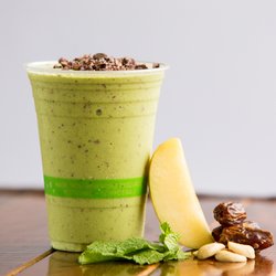 Healthy Creations Cafe - Mint Chip Smoothie