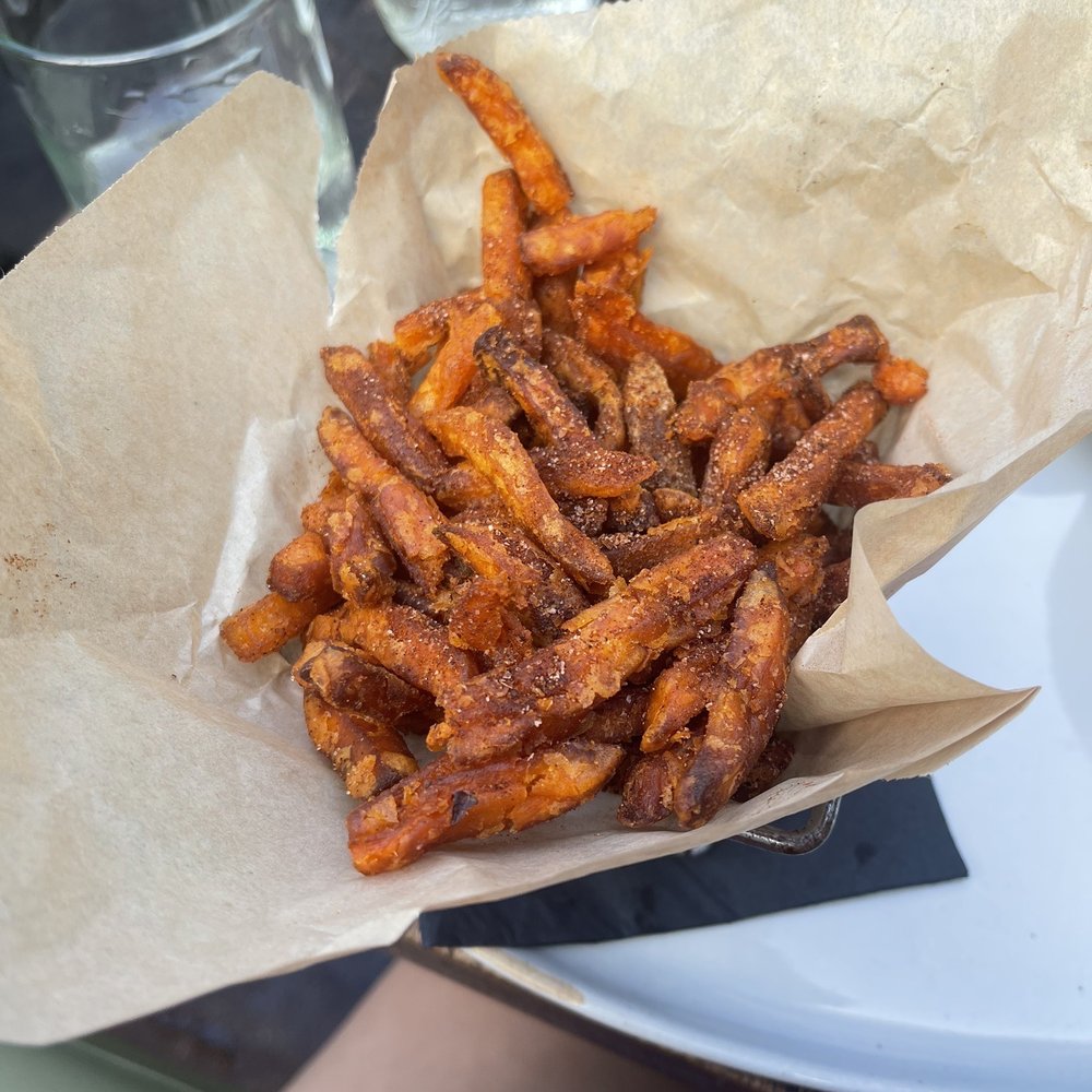 Le Chick - Sweet potatoe fries - Cocktail Bars Near Me - Miami, Florida Le Chick - Sweet potatoe fries - Cocktail Bars Near Me - Miami, Florida