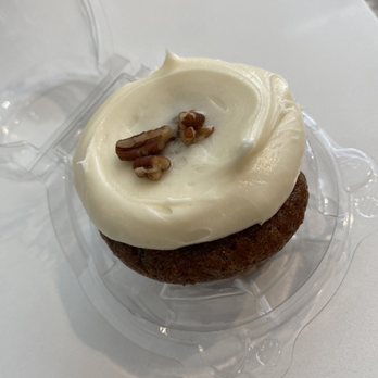 Sweet Mandy B's - Carrot cake cupcake - Desserts Near Me - Chicago, Illinois Sweet Mandy B's - Carrot cake cupcake - Desserts Near Me - Chicago, Illinois