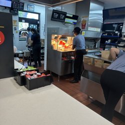 McDonald's - Handling French Fries with no gloves