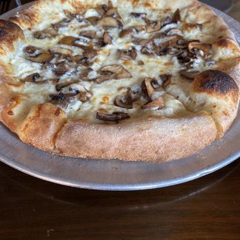 Odd Fellows Tavern - Mushroom pizza with garlic, ricotta sauce, Delicious pizza, the best in this area - Bars Near Me - South Berwick, Maine Odd Fellows Tavern - Mushroom pizza with garlic, ricotta sauce, Delicious pizza, the best in this area - Bars Near Me - South Berwick, Maine