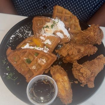 Peachez - Chicken and Waffles w/ Peachez - Lounges Near Me - Houston, Texas Peachez - Chicken and Waffles w/ Peachez - Lounges Near Me - Houston, Texas