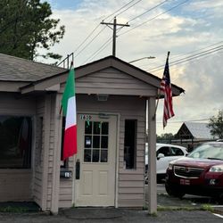 Luigi's Italian Grill - Luigi's Italian Restaurant - Entrance