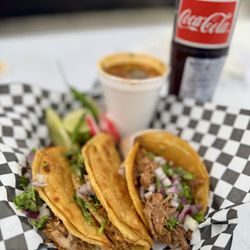 Birria El Tapatio - The Experience