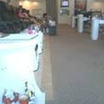 Nail Stop - And this is the shop on a SATURDAY afternoon! - Nail Salons Near Me - Marietta, Georgia
