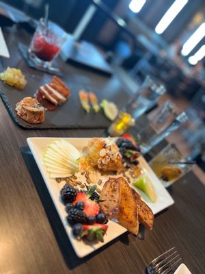BAR BISTRO by null
