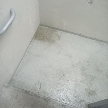 Pearl Dadeland - Human piss puddle - Apartments Near Me - Miami, Florida Pearl Dadeland - Human piss puddle - Apartments Near Me - Miami, Florida