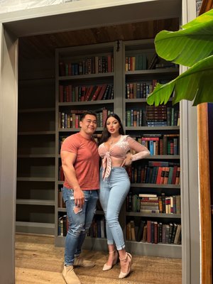 Rare Books Bar by null