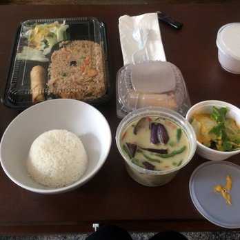 Sweet Basil - Top left is spicy basil fried rice with extra tofu lunch special. Then there's the green curry, my favorite! - Thai Near Me - Brooklyn, New York Sweet Basil - Top left is spicy basil fried rice with extra tofu lunch special. Then there's the green curry, my favorite! - Thai Near Me - Brooklyn, New York