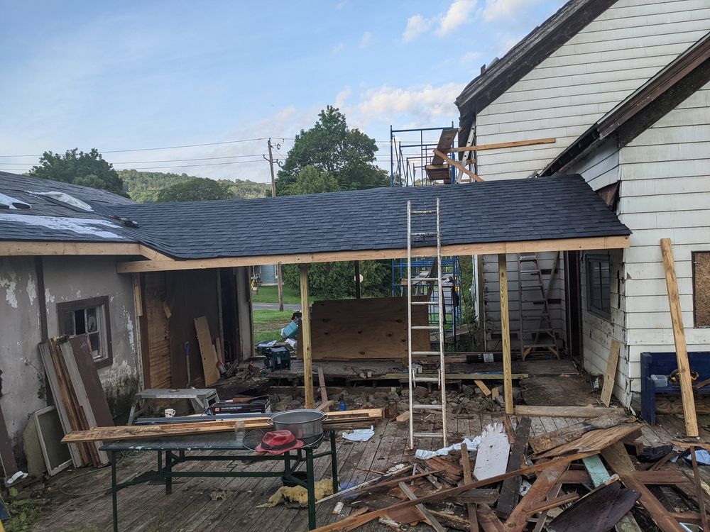 Slide of Craig Can Help